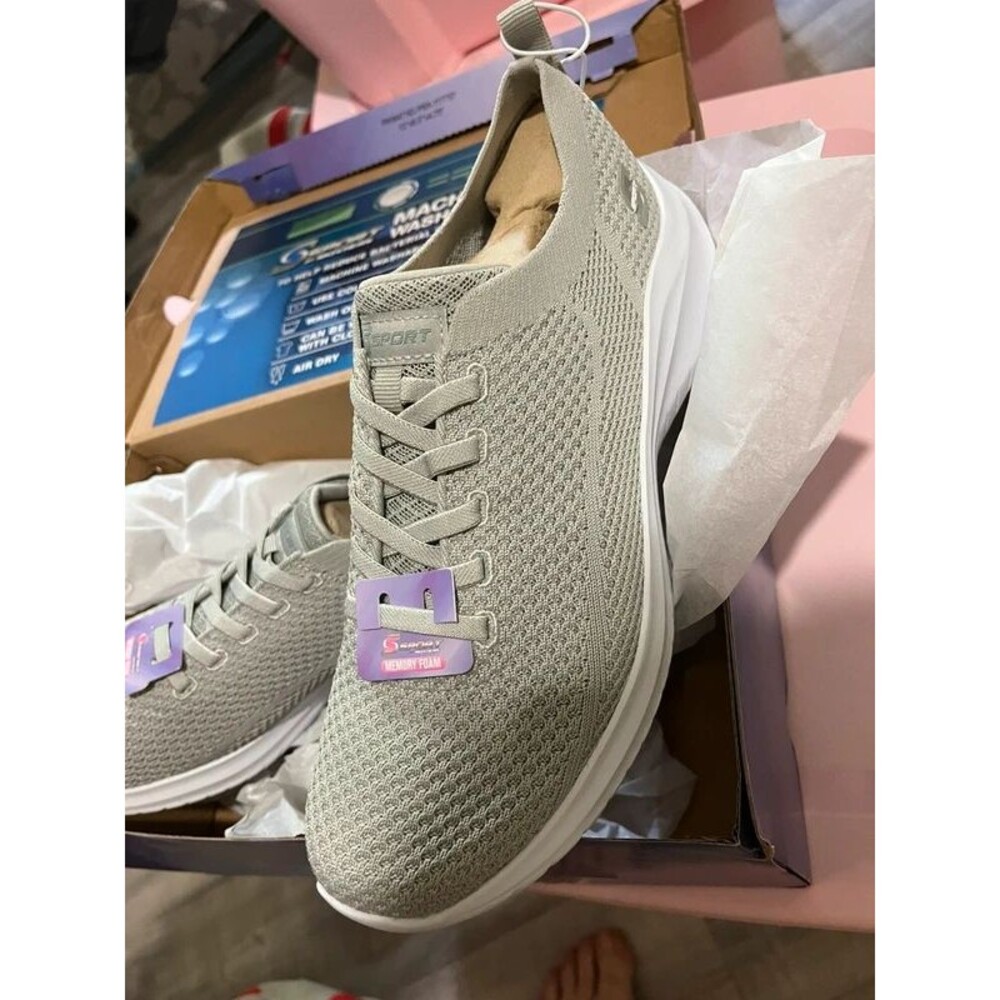 Women’s Skechers